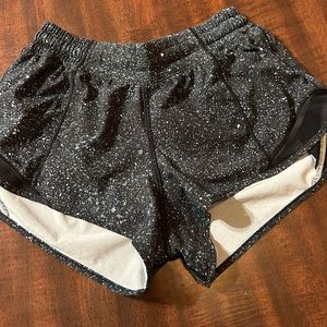 Lululemon paint splatter